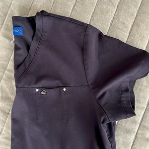 koi Sapphire black scrub set